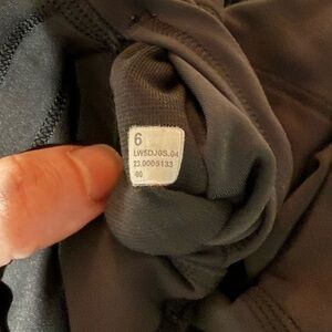 Wunder Train High-Rise Tight 28 size 6